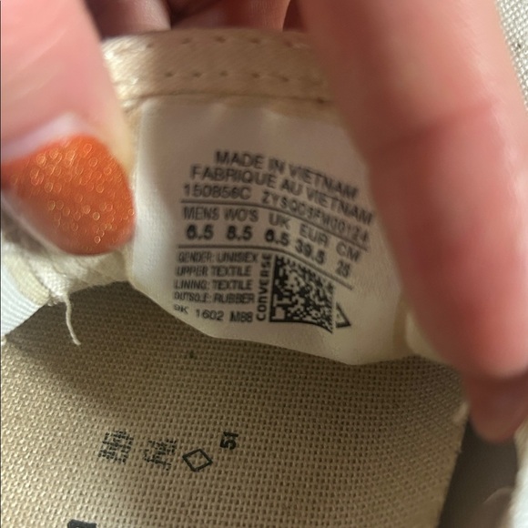 Converse Cream Canvas Slip-Ons Unisex Styling - Picture 3 of 3